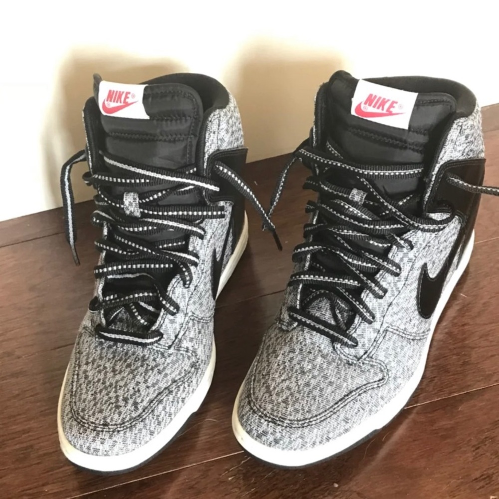 Nike Sky High Dunks